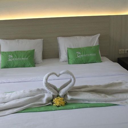 Kuta Indah Hotel Esterno foto