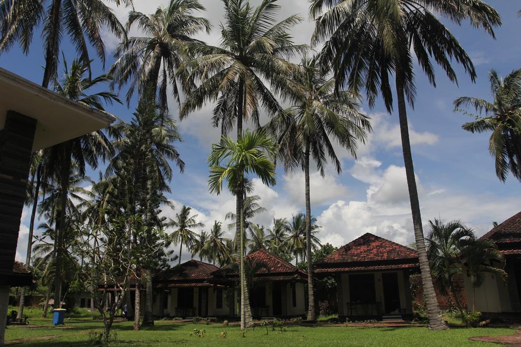 Kuta Indah Hotel Esterno foto