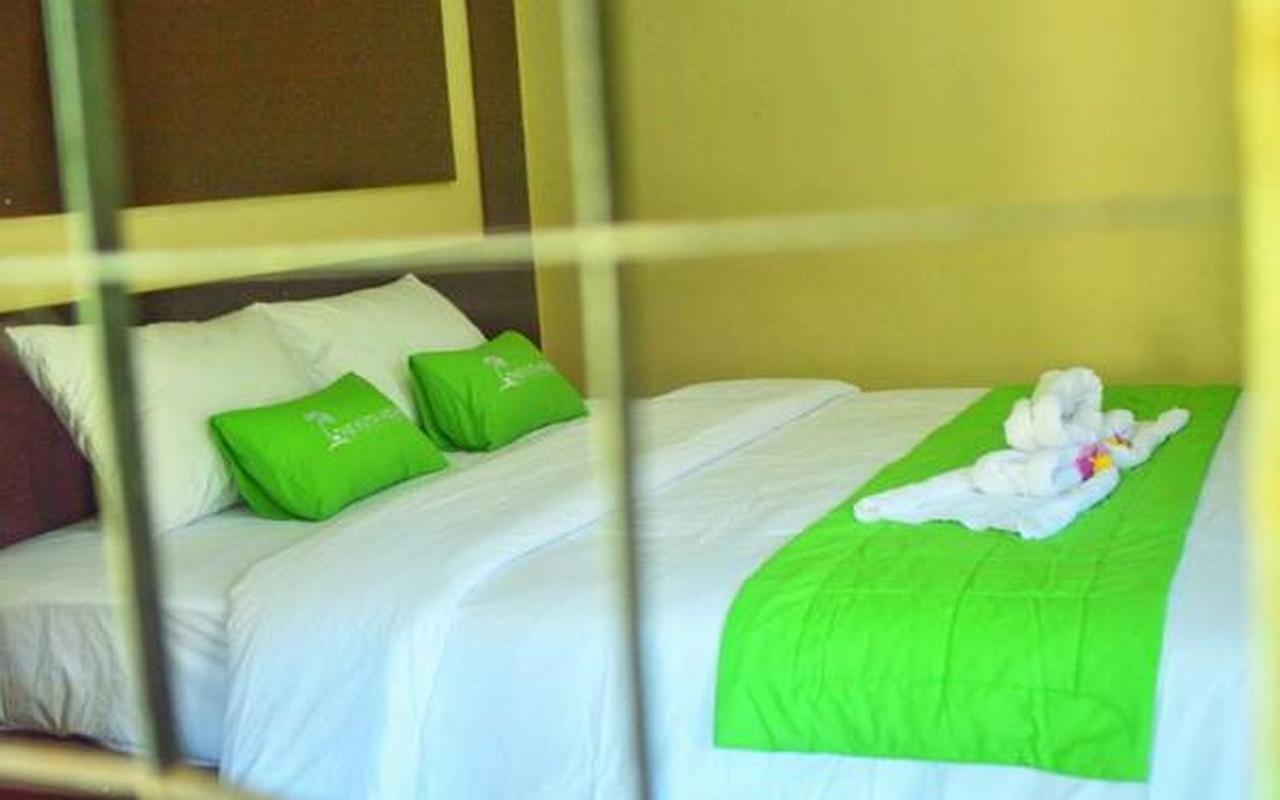 Kuta Indah Hotel Esterno foto