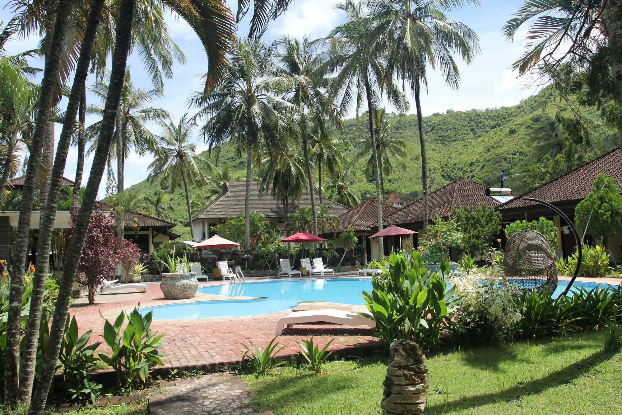 Kuta Indah Hotel Esterno foto