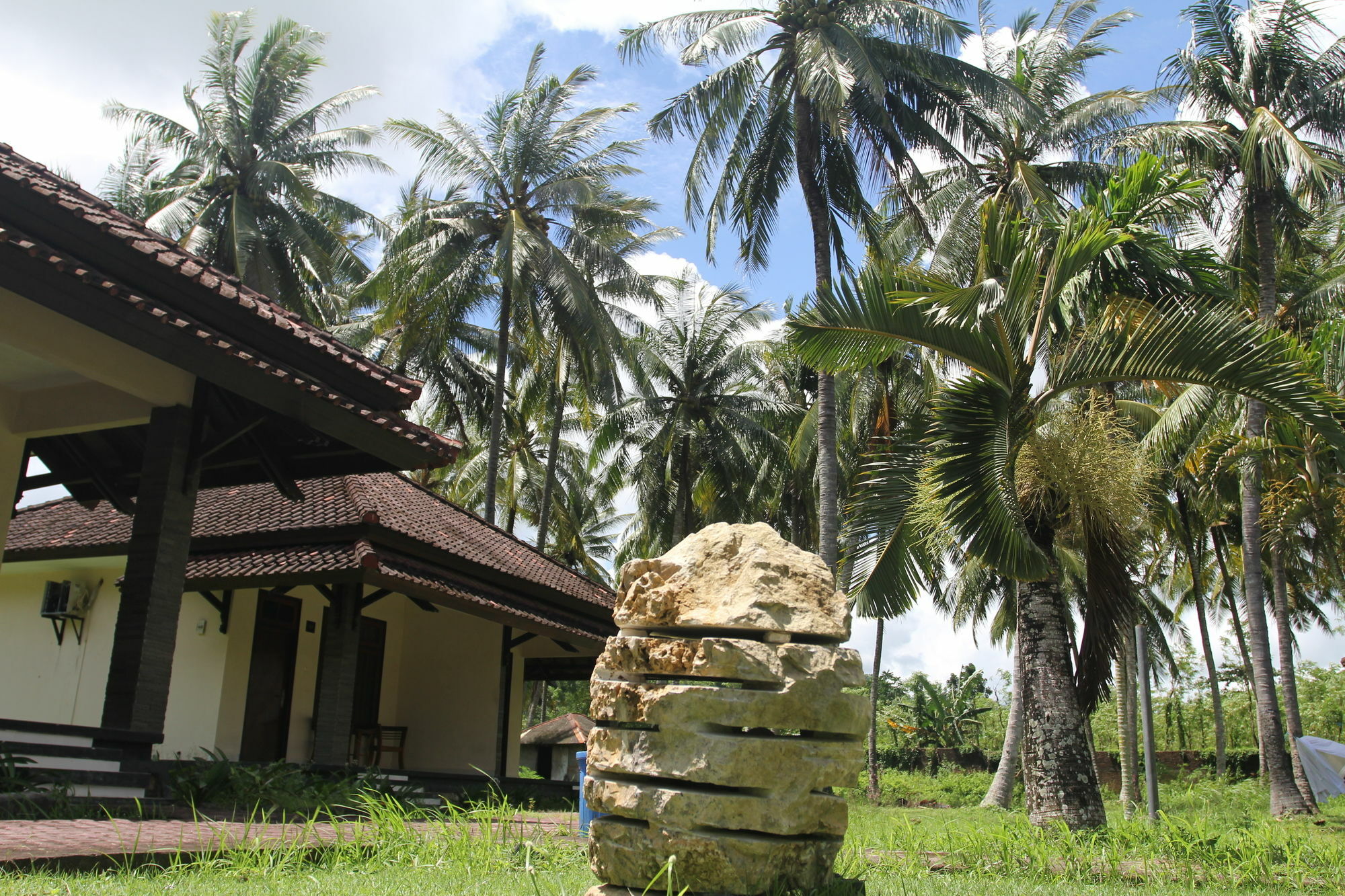 Kuta Indah Hotel Esterno foto